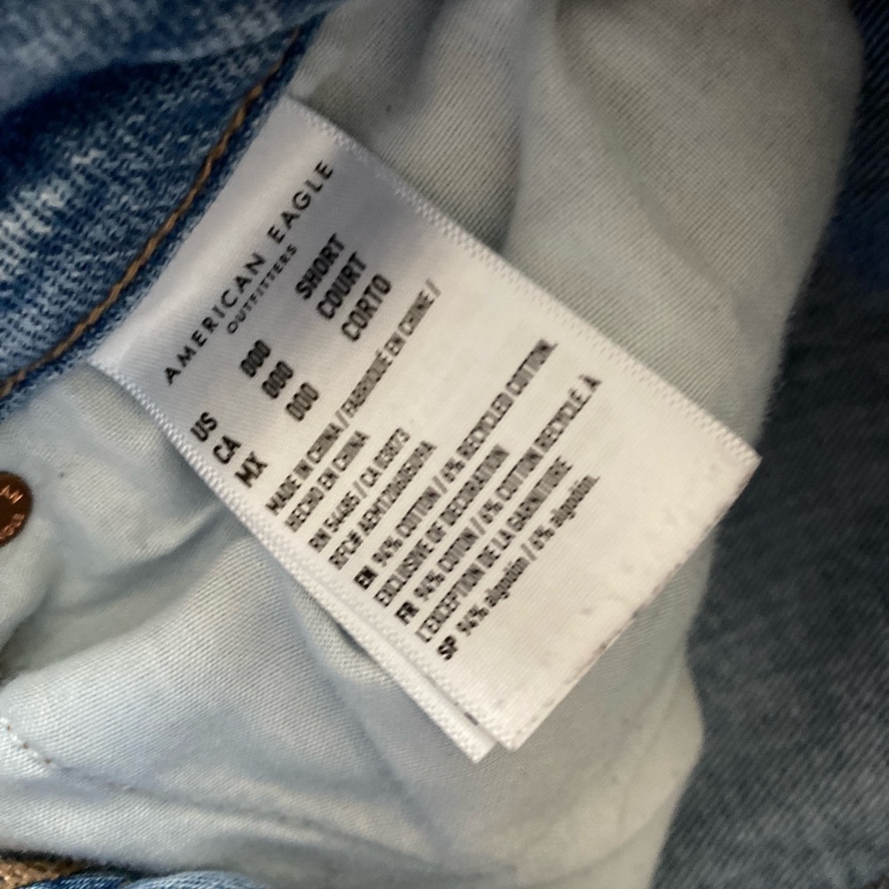 American eagle mom jeans